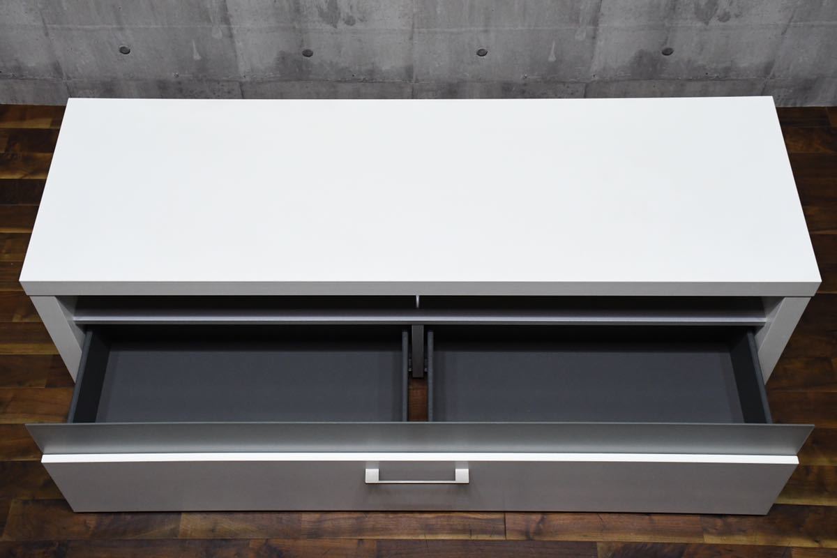 CAC26 BoConcept ボーコンセプト Metz メス テレビボード ホワイト 美