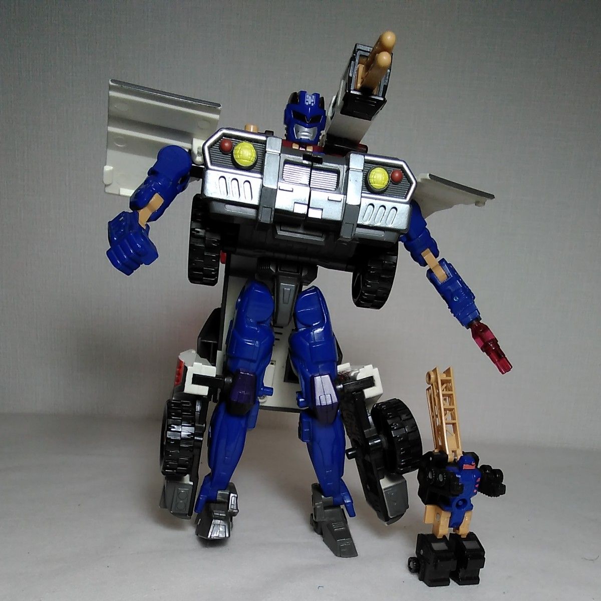 トランスフォーマーマイクロン伝説 MC-02 ラチェット|Yahoo トランスフォーマーマイクロン伝説 MC-02 ラチェット|Yahoo