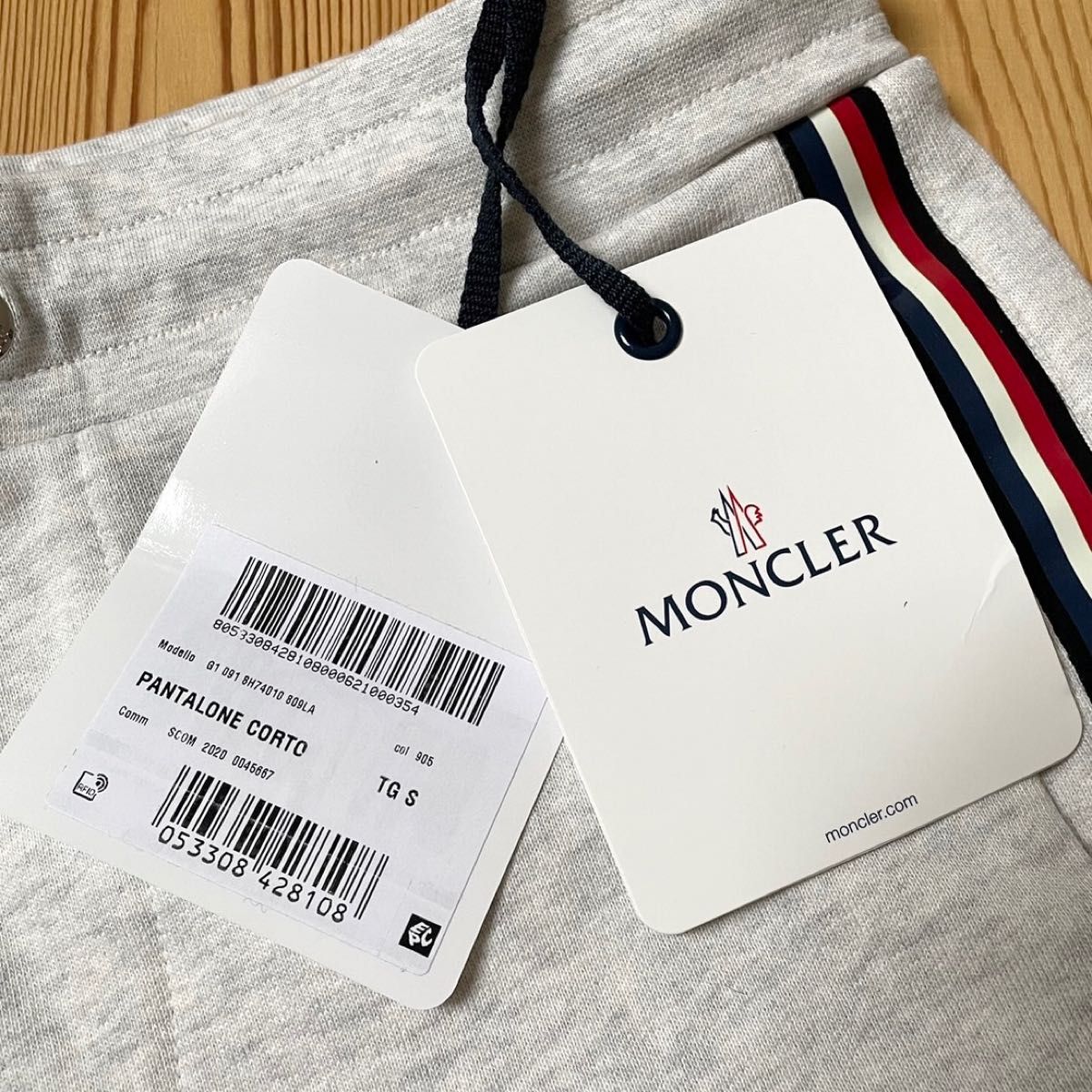新品未使用 MONCLER モンクレール スウェット ハーフパンツ ショートパンツ トリコロール ロゴ 刺繍 ブランド