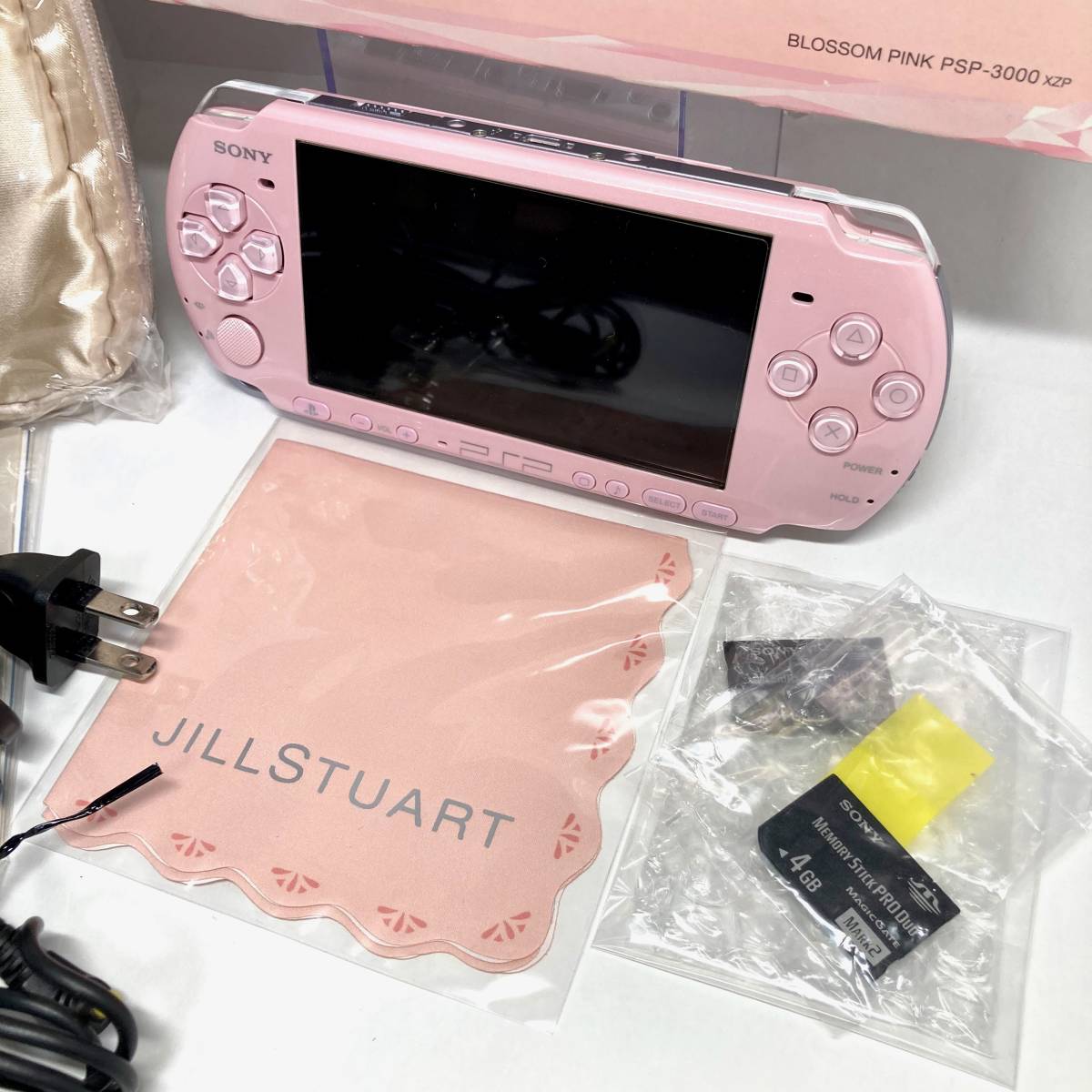 即決 送料無料 バッテリー新品 ポーチ類未使用 外観美品 PSP 即決 送料無料 バッテリー新品 ポーチ類未使用 外観美品 PSP