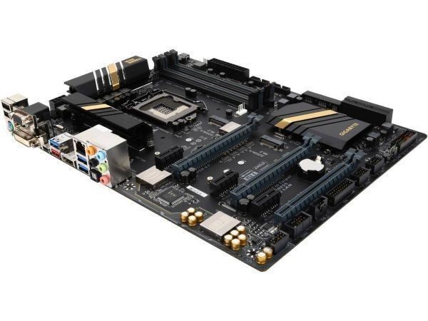 豪華で新しい GIGABYTE GA-Z97X-SLI LGA 1150 Intel Z97 HDMI SATA 6Gb