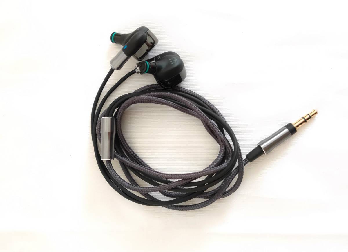 驚きの価格 AKG N5005 AKG - kigumbacentreprimaryschool.com