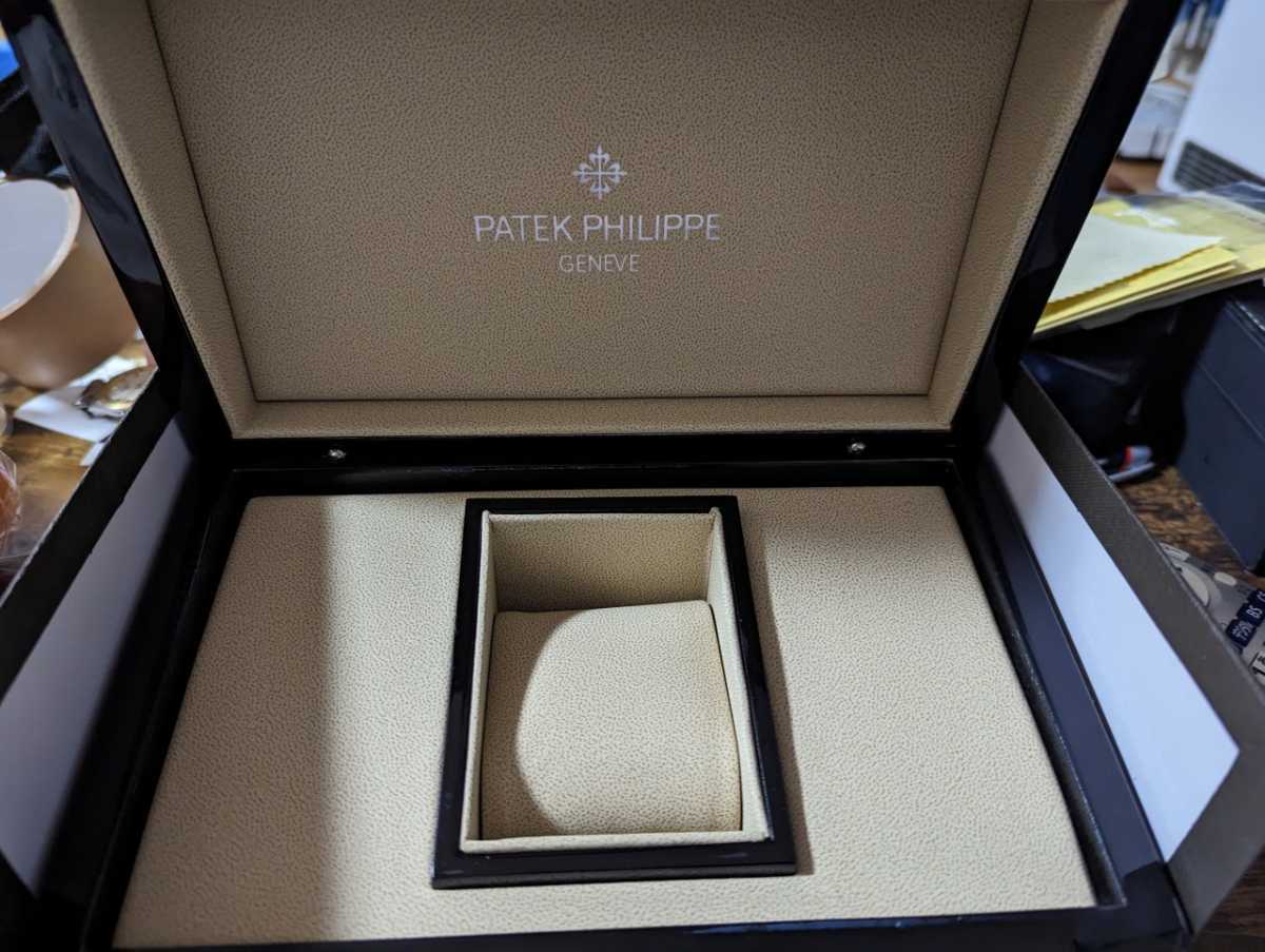 パテックフィリップ PATEK PHILIPPE ケース クロス 2個 箱つき-