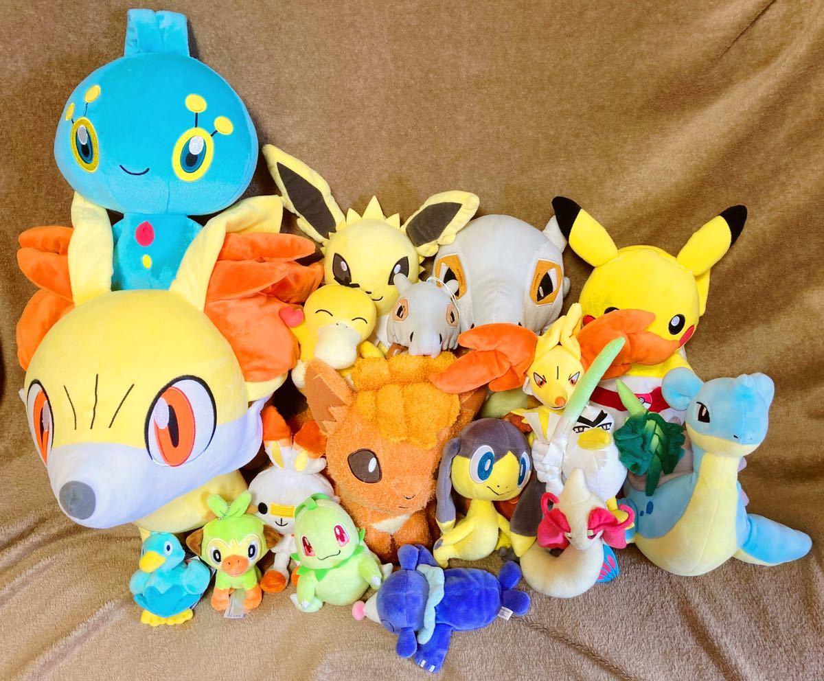 ヤフオク! - ポケモンセンター 等身大フォッコ その他 ぬいぐるみセット...