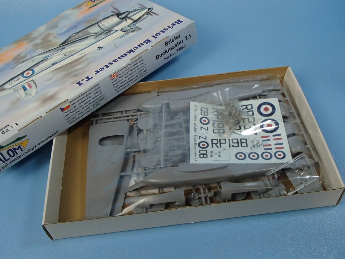 バロム 1/72　ブリストル バックマスター T.1 双発練習機　CV72065_画像4