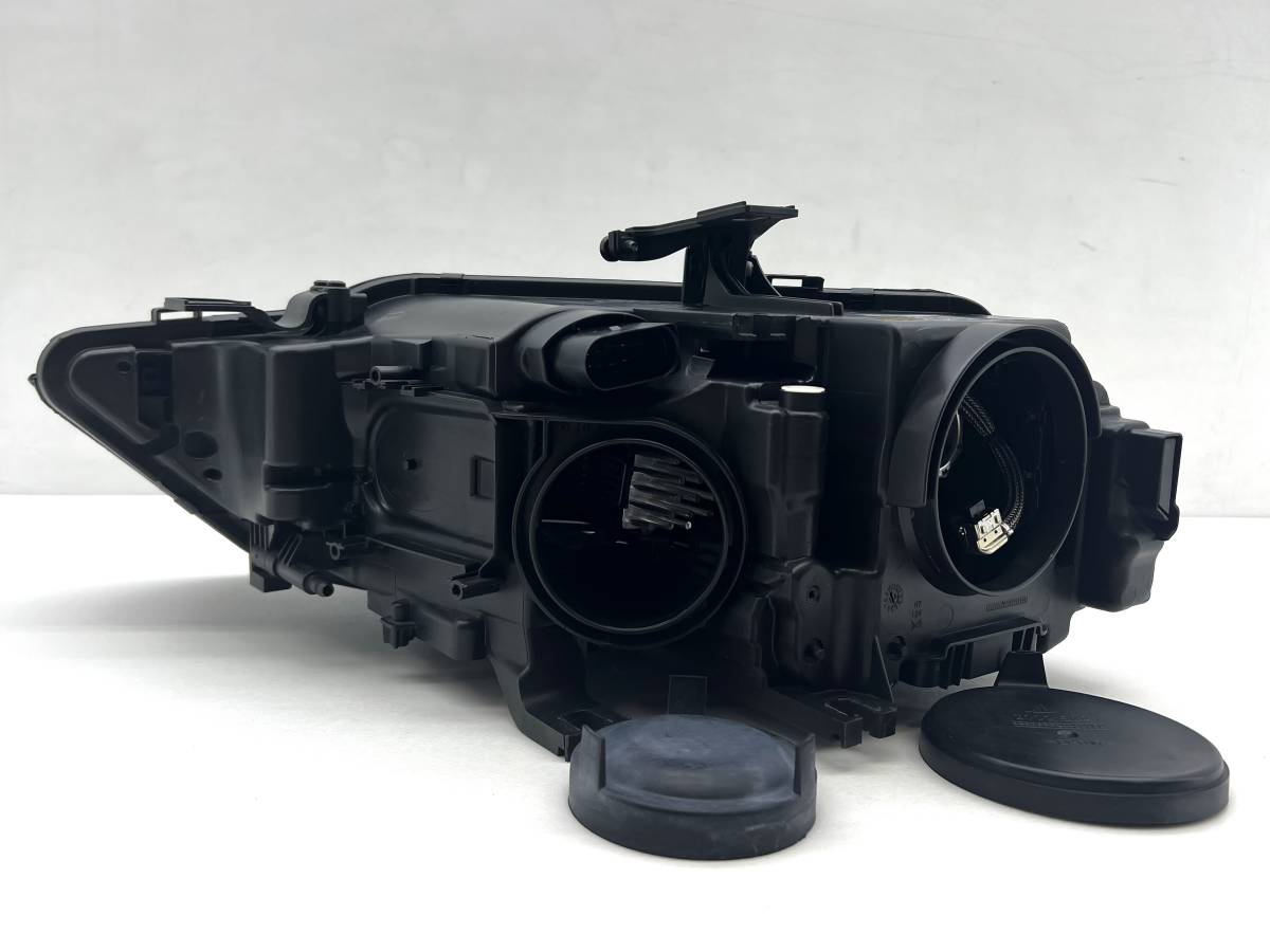 即決 良品 A4 8K 後期 / HID アウディ 純正 右 ヘッドライト 即決 良品 A4 8K 後期 / HID アウディ 純正 右 ヘッドライト