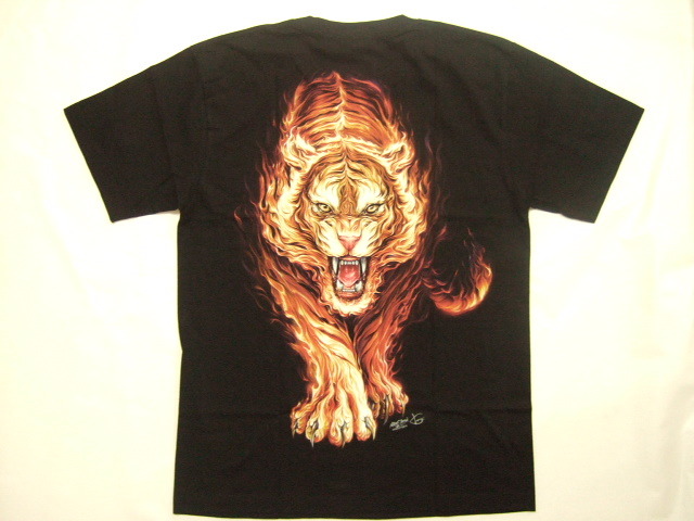 横浜最新 夜光炎の虎タイガー♪魅惑のＴシャツFlame Tiger M, L, XL 送料220円 ξtsξ ξ ξanξ ξ8_画像2