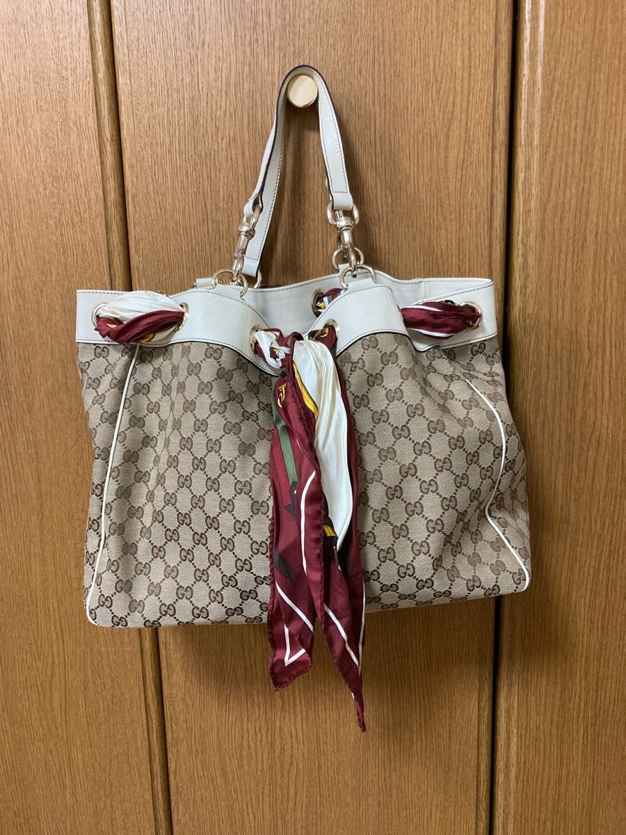 GUCCI スカーフ付きバック | arvotulkki.fi