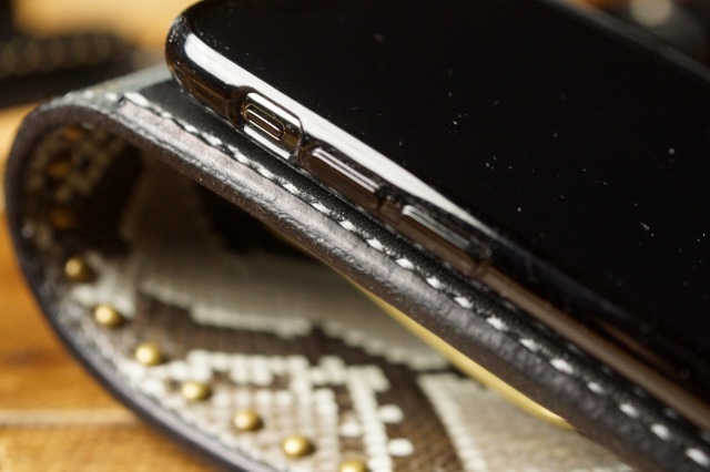 ハンドメイド パイソンiPhone X・XS ケース スタッズ フック ハンドメイド パイソンiPhone X・XS ケース スタッズ フック