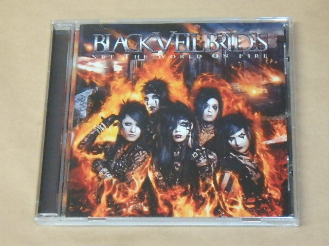 SET THE WORLD ON FIRE　/　 ブラック・ヴェール・ブライズ（Black Veil Brides）/　EU盤　CD_画像1