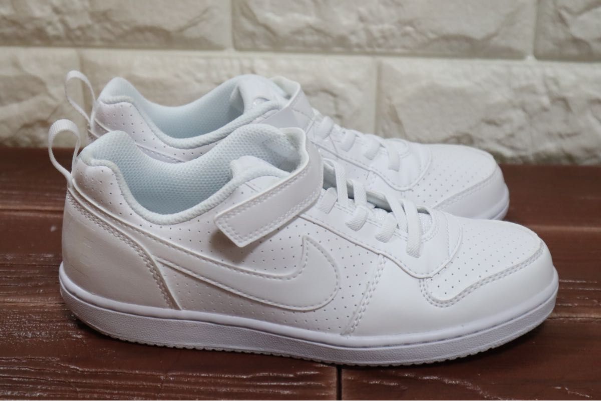 新品 22㎝ NIKE コートバーロウ LOW SL PSV COURT BOROUGH LOW 新品 22㎝ NIKE コートバーロウ LOW SL PSV COURT BOROUGH LOW