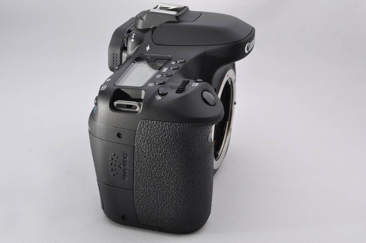 極上美品 Canon キャノン EOS 80D 単焦点&標準&超望遠トリプルレンズ 