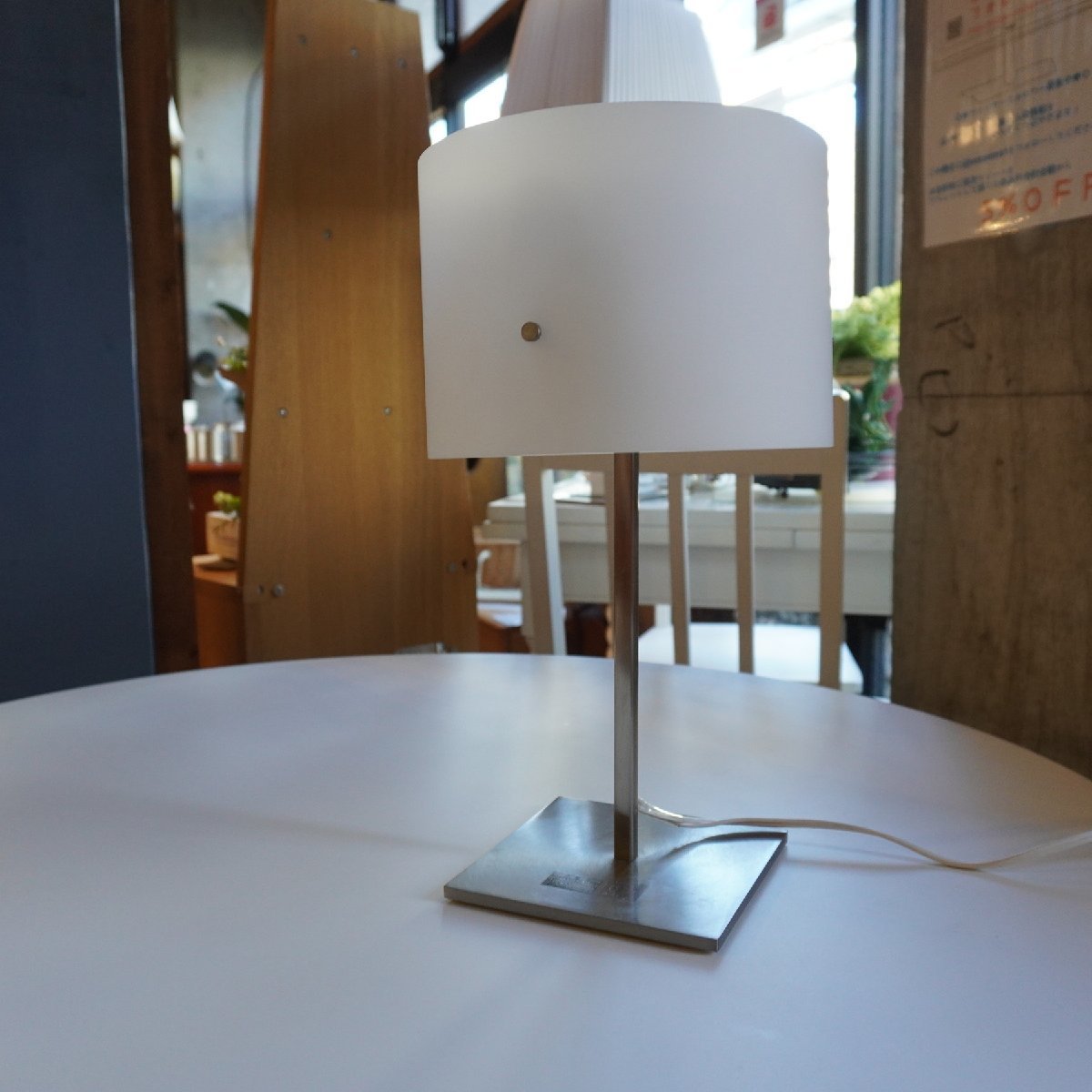 2021年製 新品】 IDC大塚家具 フロアスタンド ライト ランプ 大塚家具