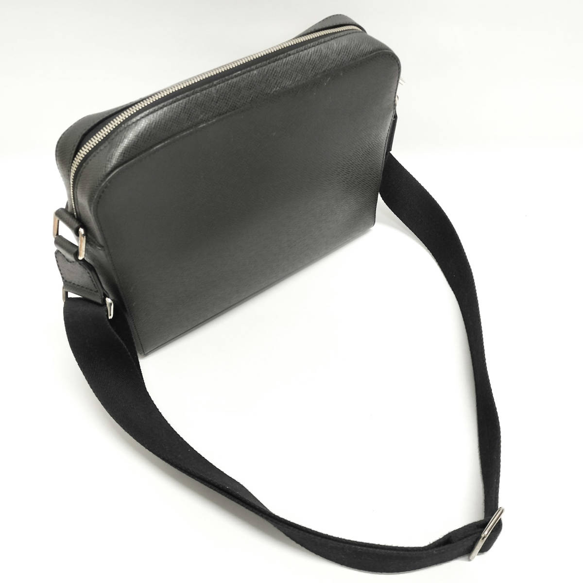 出産祝いなども豊富出産祝いなども豊富Louis Vuitton Anton Taiga