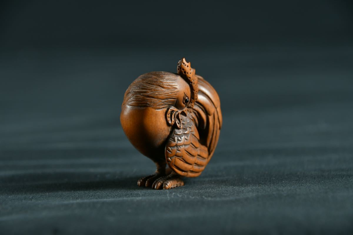 古美術】鶏 根付 Netsuke 精密 彫刻 超絶技巧 彫塑 提げもの 提物 形彫 