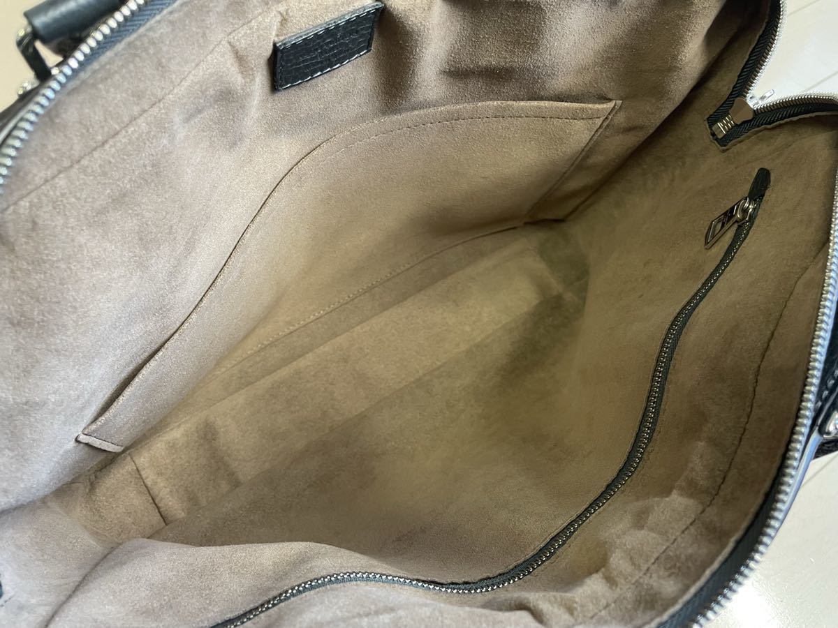通販大人気 LOUIS - Louis Vuitton Armand MM トリヨンレザー ブリーフ