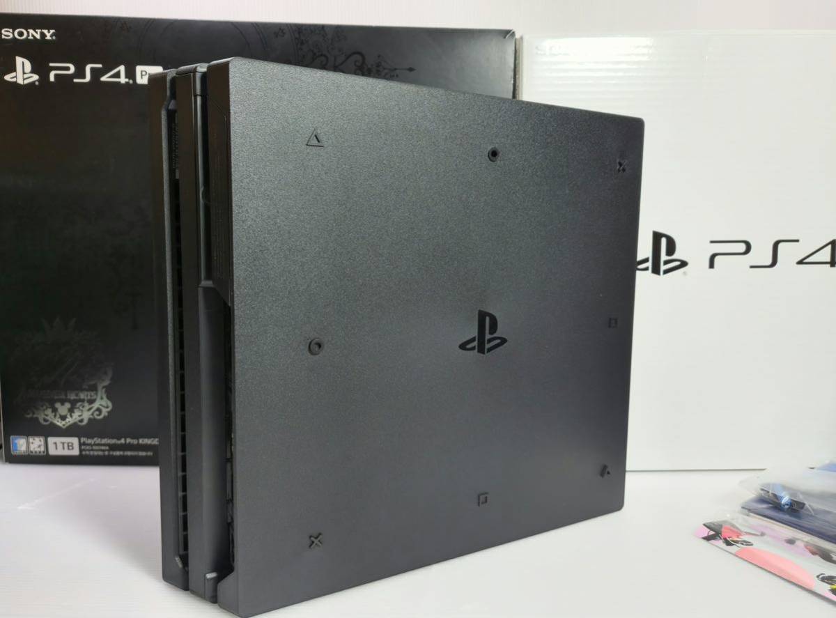 美品 PlayStation 4 Pro 1TB PS4 Pro キングダムハーツ3リミテッド