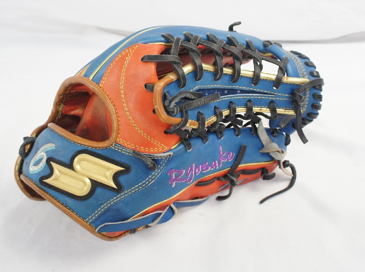 10●【中古】SSK 中日ドラゴンズ 平田良介 支給品 Ryosuke HIRATA D-6 グローブ 野球 6 実使用 サイン入り●3784N2 /1.8ｂの画像1