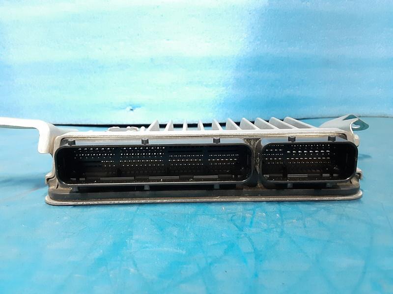 トヨタ 純正 ヴィッツ 《 NCP131 》 エンジンコンピューター P30700-22009830_画像2