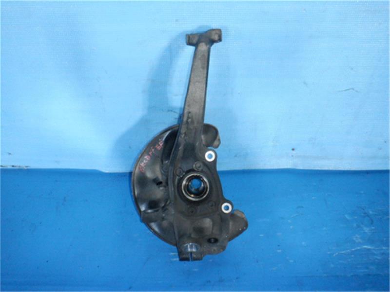  Audi original Audi A4 { 8KCDNF } right front knuckle hub P10700-22018440