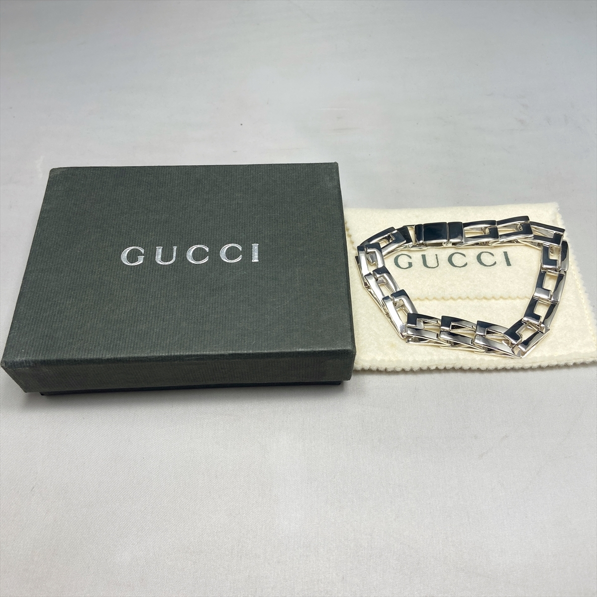 新品仕上 廃盤 希少 グッチ GUCCI Gモチーフ ヴィンテージ ブレスレット バングル シルバー 925