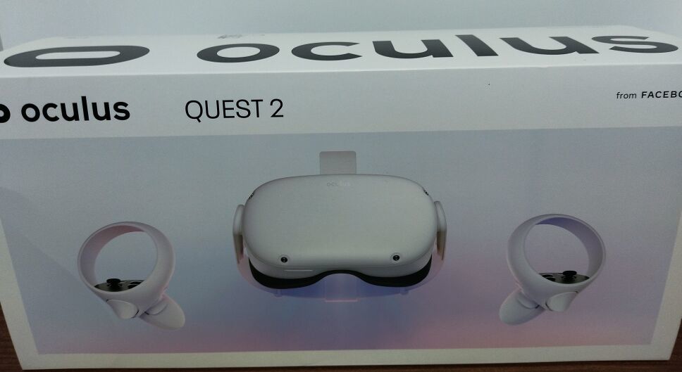 オキュラスクエスト 2 VRヘッドセット (Meta) Quest 2 完全ワイヤレス