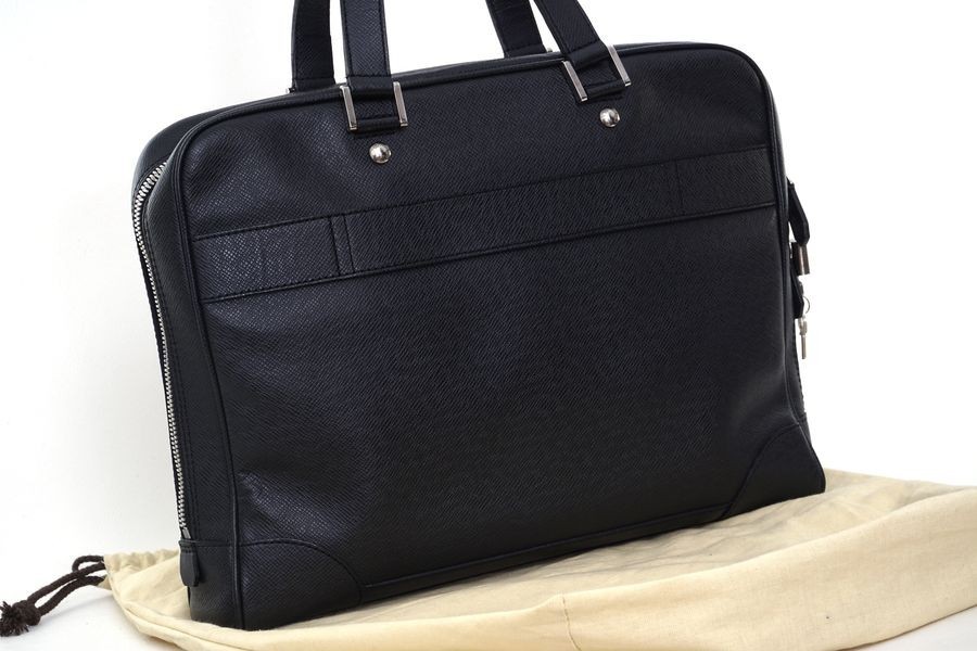 LOUIS VUITTON ビジネスバッグ タイガ イゴール アルドワーズ 黒 最新