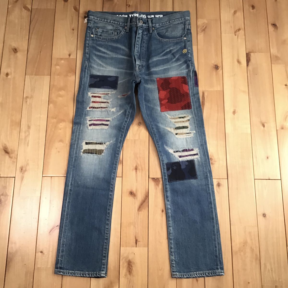 ★新品★ BAPE TYPE-05 MIX CAMO PATCHWORK DAMAGED DENIM PANTS Mサイズ a bathing ape エイプ ベイプ アベイシングエイプ デニム i8の画像1