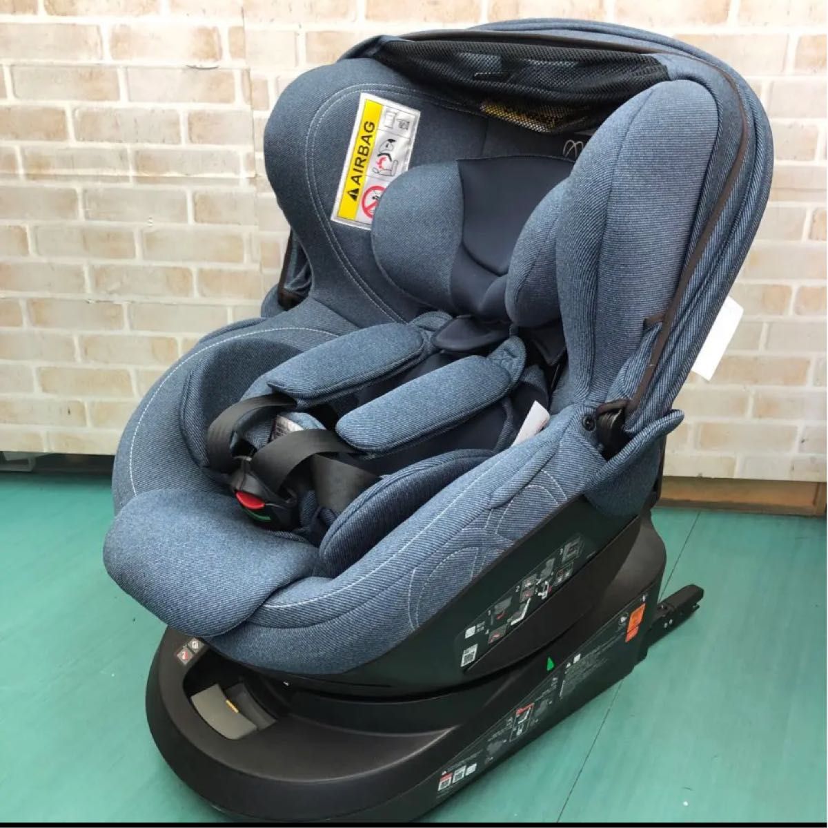 未使用 エールべべ 高級 新生児〜4歳 isofix対応チャイルドシート