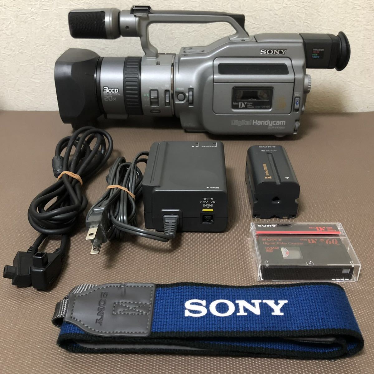 ソニー SONY ビデオカメラ Handycam 光学30倍 内蔵メモリー32GB