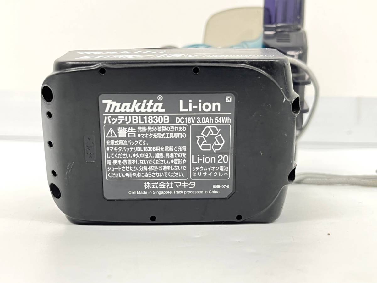 動作品 makita マキタ 160ｍｍ 充電式 芝生 バリカン MUM604D バッテリー 充電器付き 芝刈機 D266_画像5