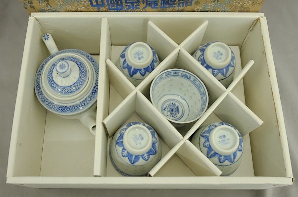 中国 景徳鎮 茶器 蛍 急須 茶碗 5客 陶磁器 中國景徳鎮製 MADE IN CHINA 未使用品の画像2