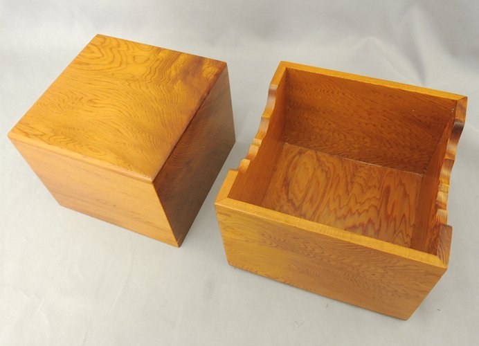 駒箱 屋久杉 将棋 11cm×11cm×8cm 駒袋付き 中古美品(囲碁)|売買 駒箱 屋久杉 将棋 11cm×11cm×8cm 駒袋付き 中古美品(囲碁)|売買