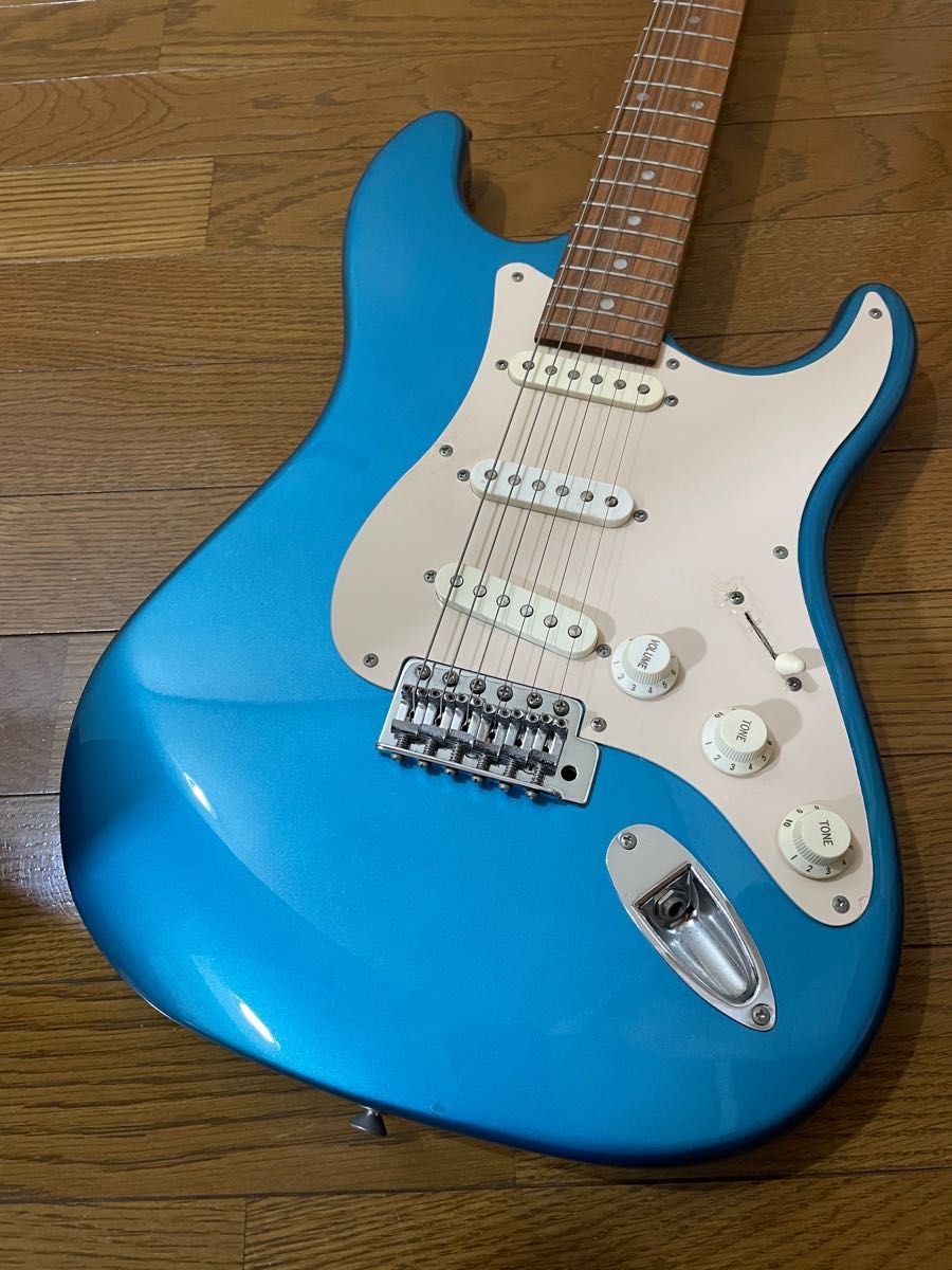 FERNANDES / Stratocaster LE-1Z SSS