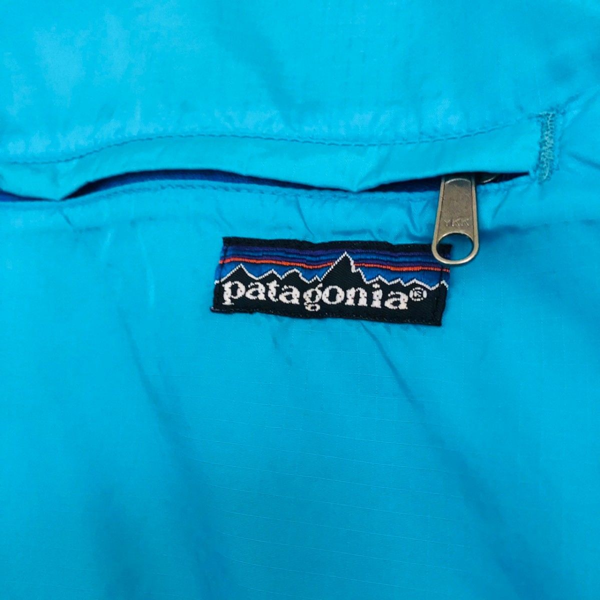 patagonia　パタゴニア　ワンポイントロゴ刺繍　ハーフボタン　ナイロンジャケット　アノラック