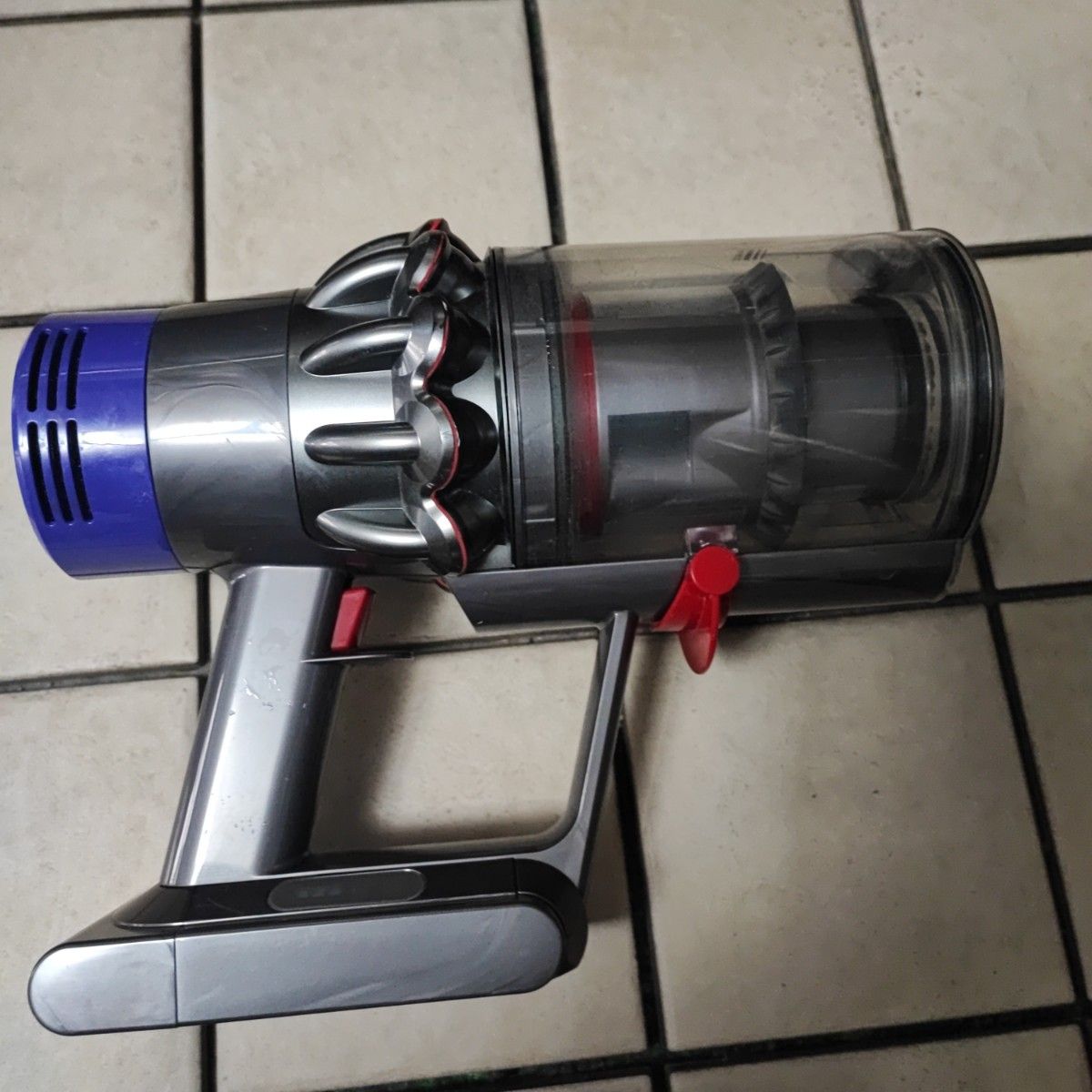 Dyson V10 Fluffy コードレス掃除機 SV12FF LF|Yahoo!フリマ Dyson V10 Fluffy コードレス掃除機 SV12FF LF|Yahoo!フリマ