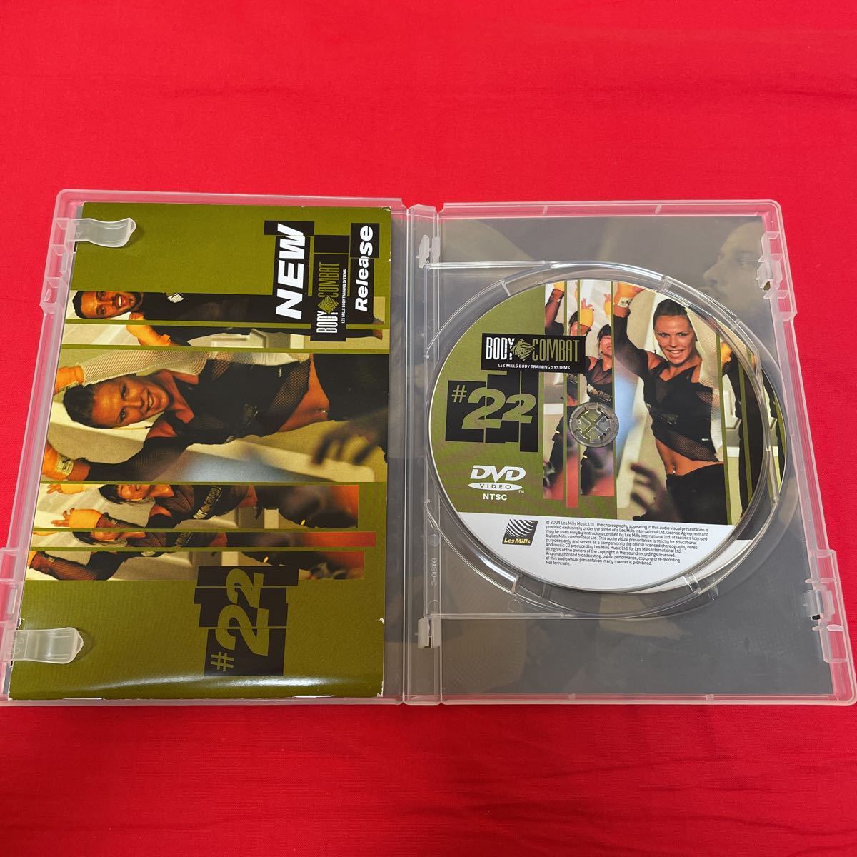 レスミルズ ボディコンバット 22 DVD CD 英語テキスト Les Mills レスミルズ ボディコンバット 22 DVD CD 英語テキスト Les Mills