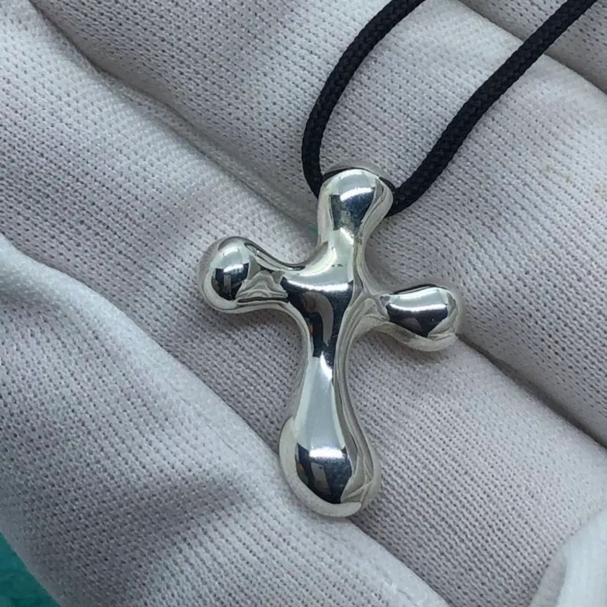 希少 美品 Tiffanyティファニーシルクネックレス クロス ラージ シルバ-