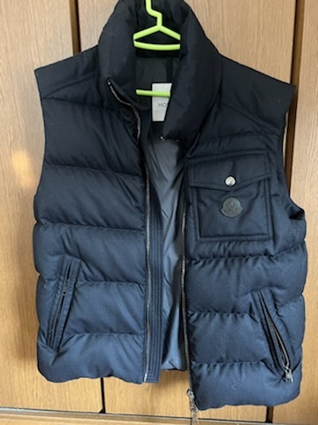美品 MONCLER (モンクレール)ダウンベスト サイズ2 Yahoo!オークション - モンクレール MONCLER ダウンベスト