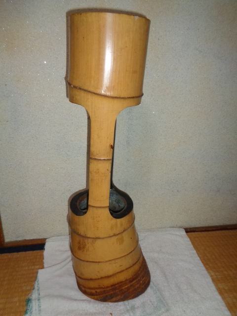  old house delivery hand made bamboo. objet d'art - bamboo. decoration * bamboo. ornament * bamboo skill - ashtray?or flower ..?/ nature bamboo * natural bamboo - bamboo kind un- details -/ saucer is rust * dirt equipped 