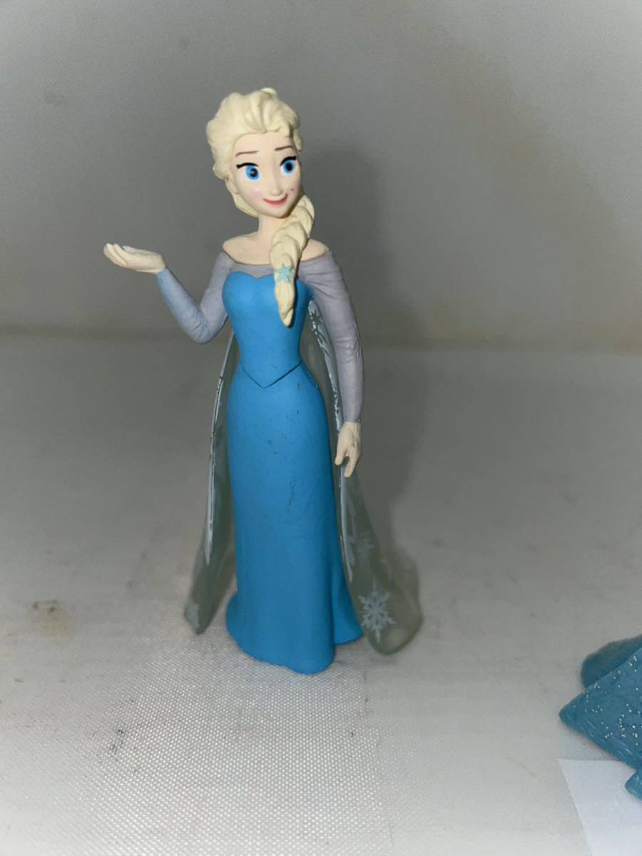 アナと雪の女王　エルサ　フィギュア　2種 現状品_画像3