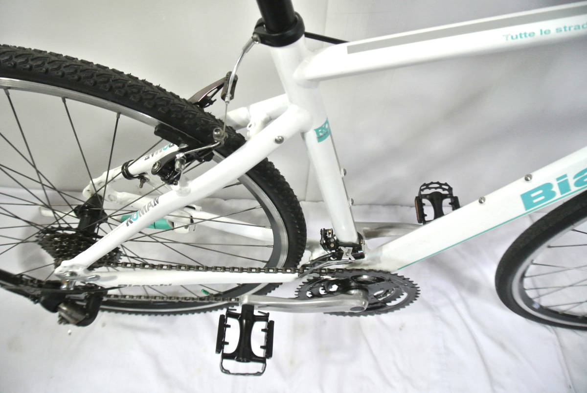 ★【Bianchi】※ROMA Ⅳ 軽快クロスバイク SHIMANO 24速 白色　01-066 _画像7