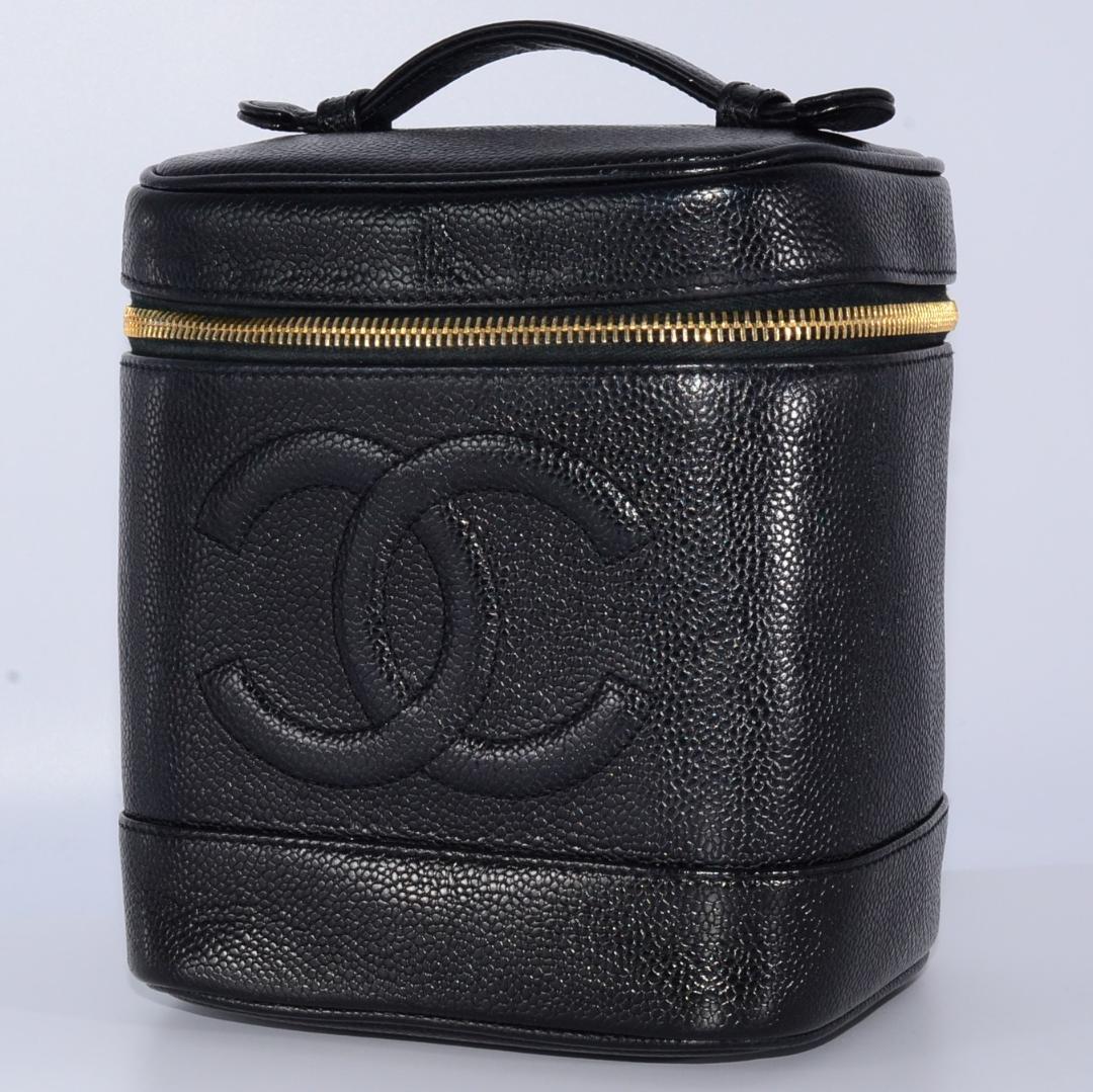 美品】シャネル バニティ ポーチ 化粧バッグ キャビンスキン 黒 tivicr.com