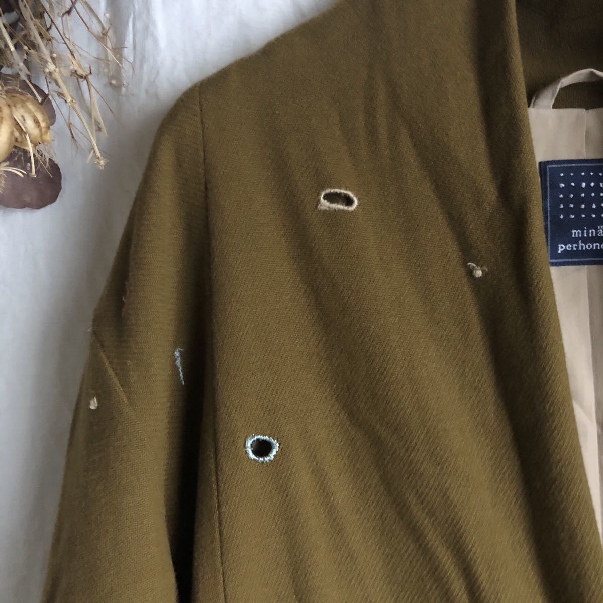  редкость mina perhonen mina perhonen sunny hole вышивка длинное пальто обычная цена 121,000 иен 