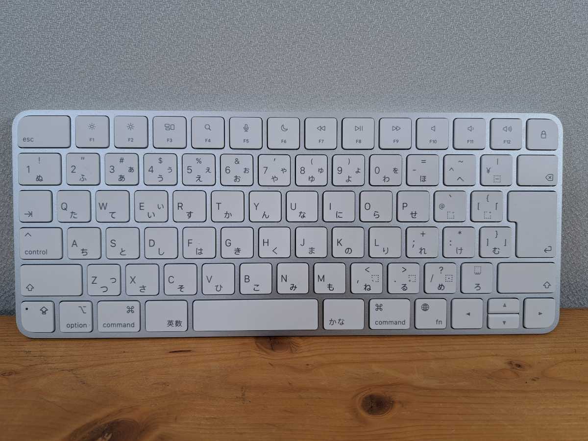 美品 Apple アップル Magic Keyboard JIS配列 MK2A3J/A(A2450) シルバーの画像1