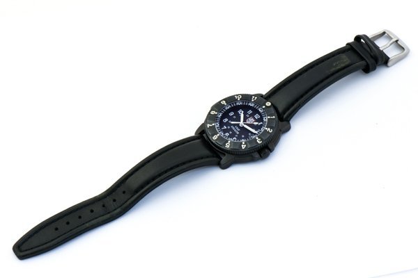 LUMINOX ルミノックス 3400 SERIES USAF STEALTH ナイトホーク F-117 デイト クォーツ ブラック文字盤 メンズ腕時計 #31312_画像6