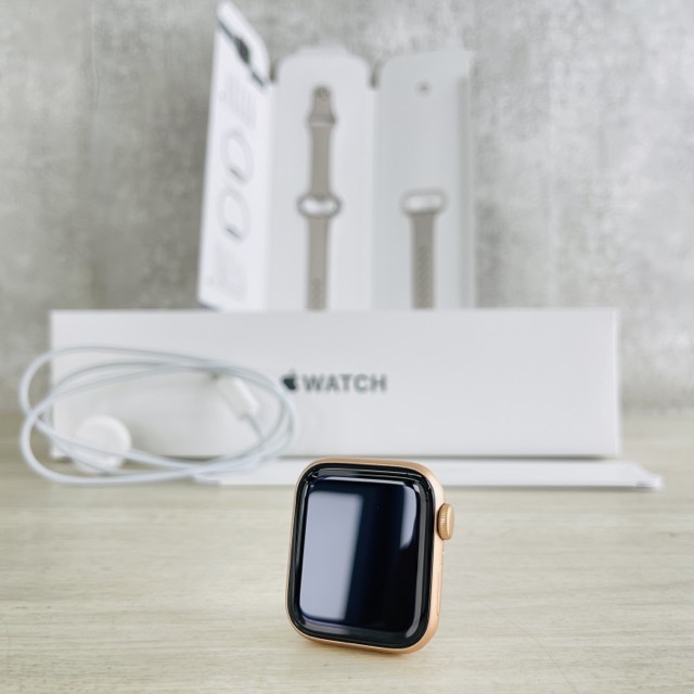 Apple Watch SE 40mm 【展示品】 アップルウォッチ SE MKQ03J/A