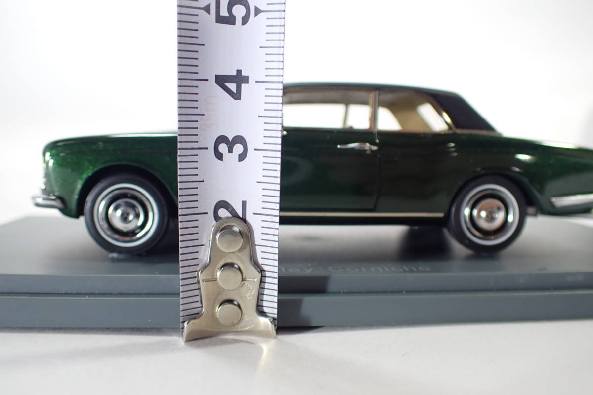 67462 BENTLEY CORNICHE ベントレー NEO44145 ミニカー 1/43 グリーンカラー 純正ケース付き_画像10