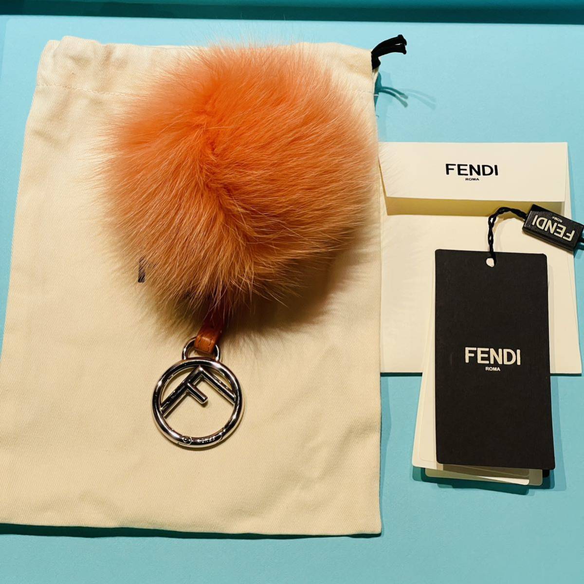 新品同様 FENDI フェンディ ポンポンチャーム POM-POM CHARM