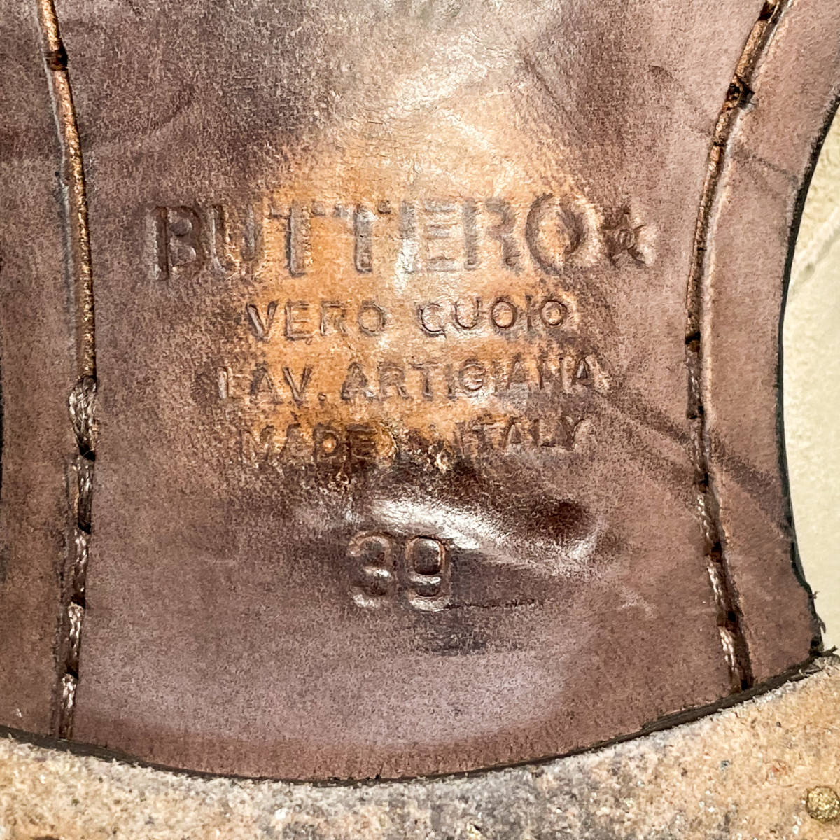 即決 BUTTERO ブッテロ チャッカブーツ ショートブーツ ベージュ メンズ 本革 スエードレザー 革靴 24cm カジュアルシューズ B1348_画像9